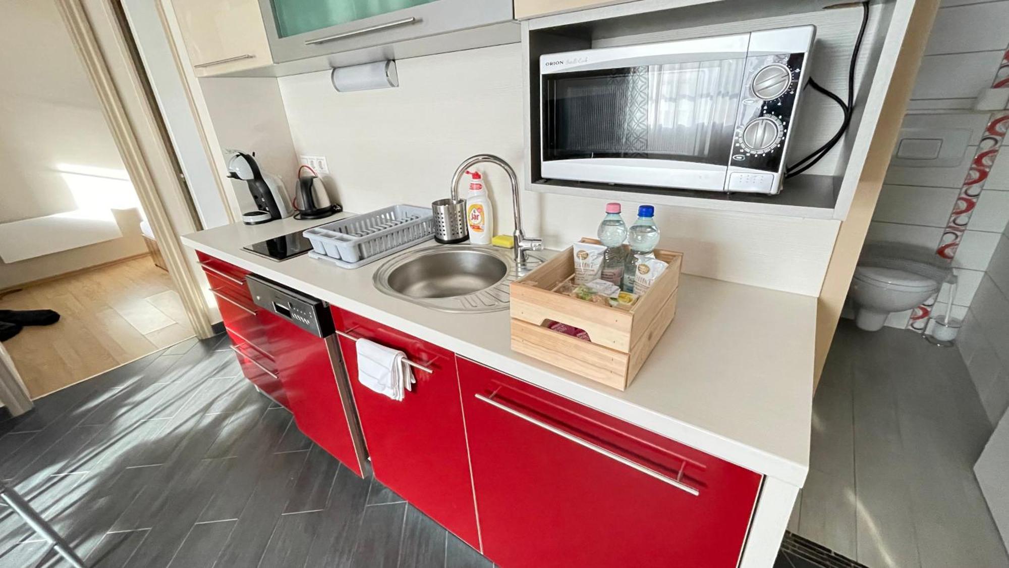 Balaton Apartman Balatonmariafurdo Exterior photo