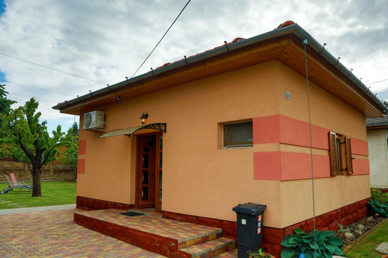 Balaton Apartman Balatonmariafurdo Exterior photo